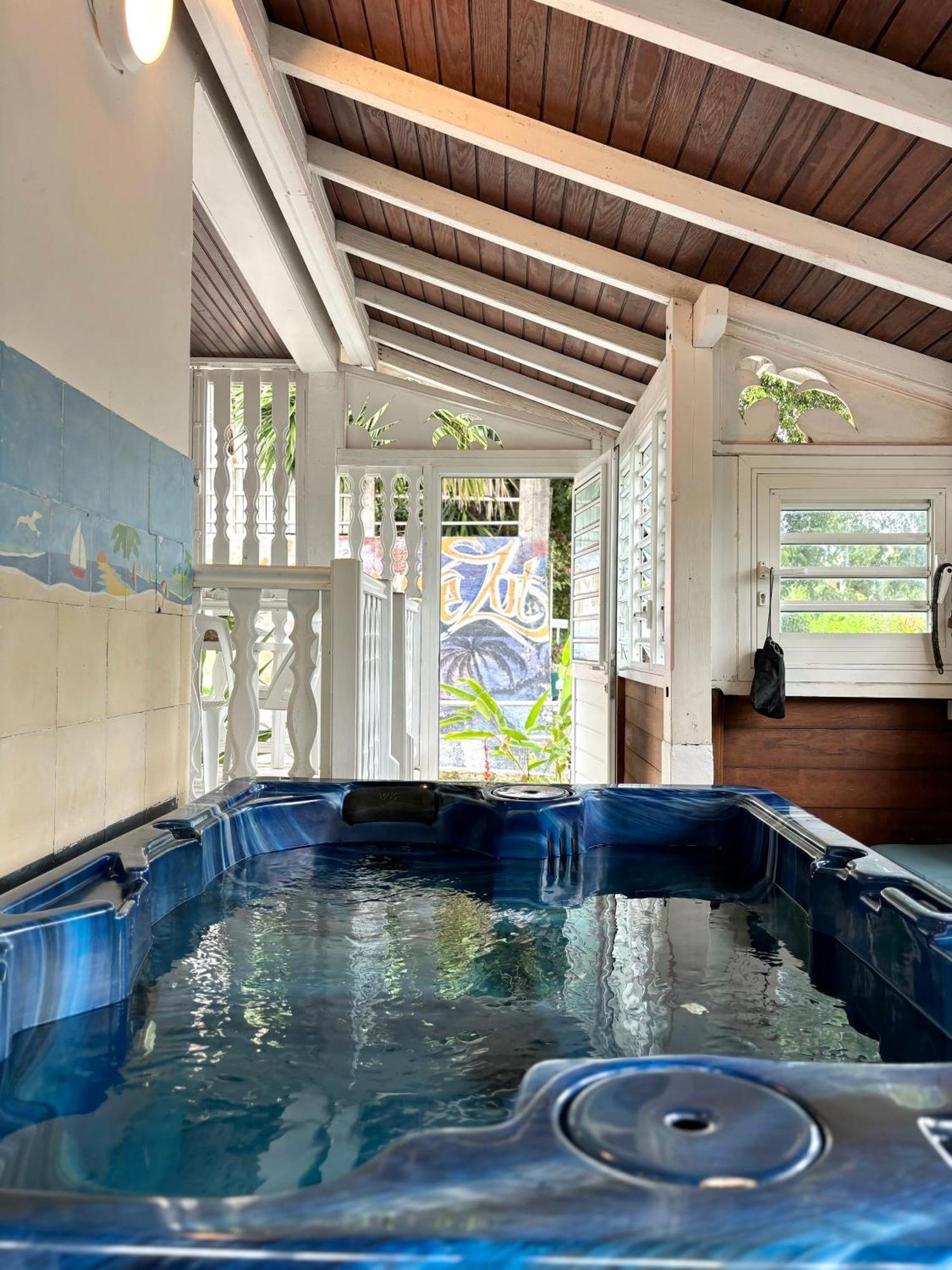 Le Nid De Lorhila - Jacuzzi, Piscine, Plage Sainte-Anne  Exterior foto